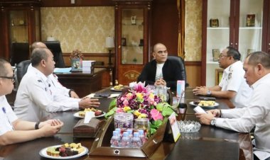 Ketua DPRD Provinsi Riau Kaderismanto Dipamiti Pj Gubri Rahman Hadi