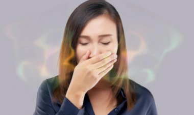 Penyebab Bau Mulut Saat Puasa dan Cara Mengatasinya