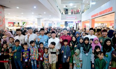 Berbagi Ceria Idul Fitri, Pemkab Bengkalis dan 300 Anak Yatim Berbelanja Baju Raya di Mall Mandau City