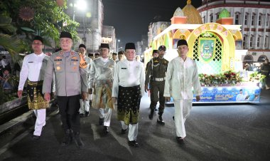 Pawai Takbir Sambut Idul Fitri 1446 H di Rohil Meriah