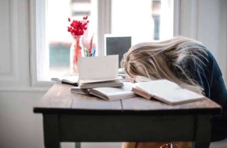 Liburan Usai, Merasa Sedih? Mungkin Kamu Kena Post-Holiday Blues