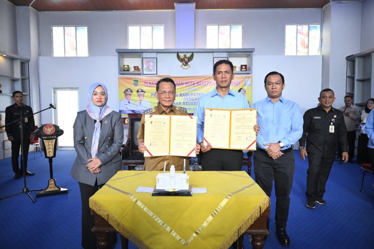 Pemkab Rohil dan Kejari Rohil Tanda Tangani MoU, Cegah Penyelewengan Anggaran