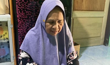 Asma Tanjung Pedagang Sate di Pasar Panyabungan Mandailing Natal Menabung 55 tahun untuk Bisa Naik Haji Tahun Ini