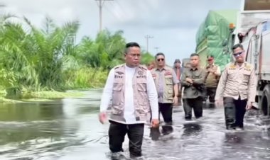 Bupati Pelalawan Ungkap Dibukanya Pintu PLTA Koto Panjang Bikin Ribuan Warga Ngungsi dan Jalan Rusak