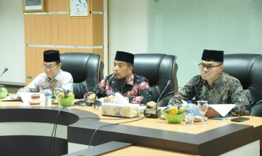 Bahas Persiapan Keberangkatan 362 Jamaah Haji, Pemkab Bengkalis Berkomitmen Berikan Pelayanan Terbaik