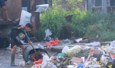 Jadwal Buang Sampah Pukul 19.00 - 21.00 WIB, DLHK Pekanbaru Siapkan Sanksi Administrasi