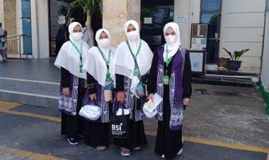 Nazhifah Nafara dan Nashira Taharah Kakak Adik yang Mendaftar Sejak Kelas 1 SD Tunaikan Ibadah Haji Tahun Ini