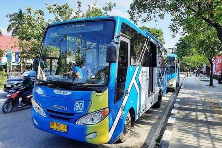 Warga Pekanbaru yang Akan Berobat ke RSD Madani Gratis Naik Bus TMP