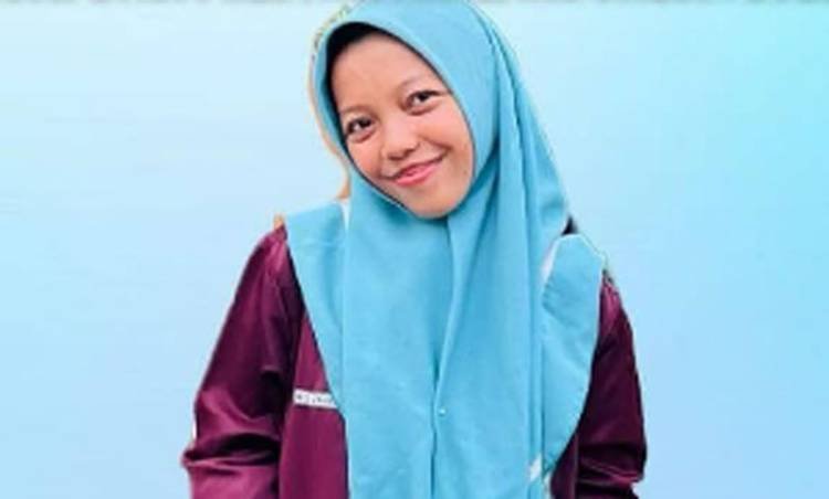 Milfa Zahra Qalbi Siswa MAN 3 Kampar Raih 2 Medali Emas Olimpiade Siswa Indonesia 2025