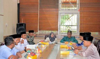 Bupati Siak Bangun Sinergi dengan DLHK Riau Atasi Konflik Lahan dan Pembangunan Kampung