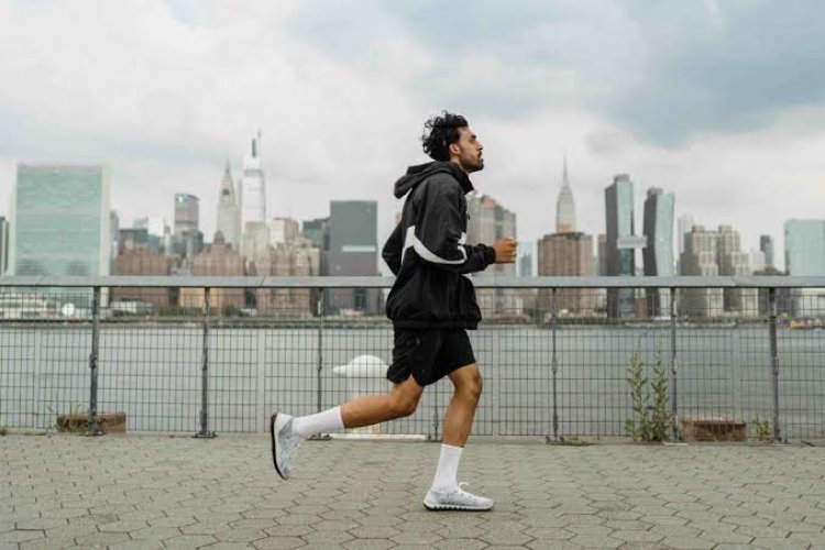 Waktu Terbaik untuk Jogging, Efektif Pagi atau Sore?