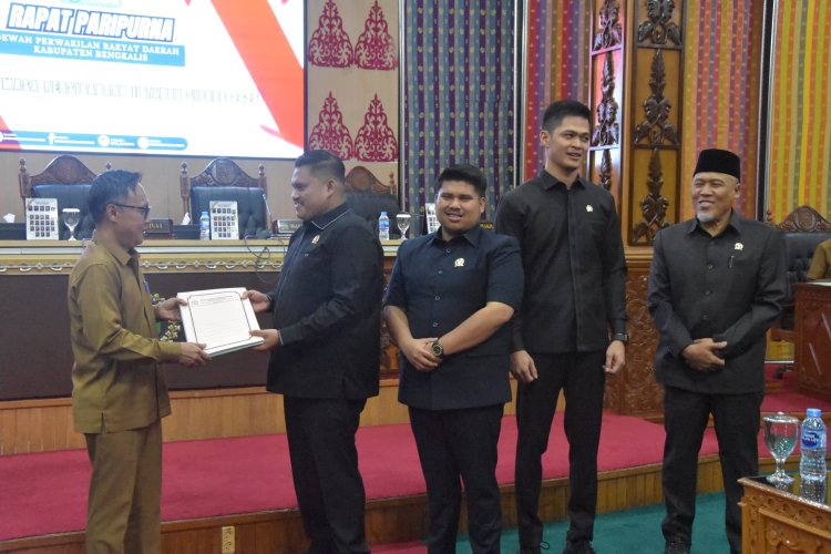 Bupati Bengkalis Terima Laporan Reses Masa Persidangan II Anggota DPRD Tahun Sidang 2025