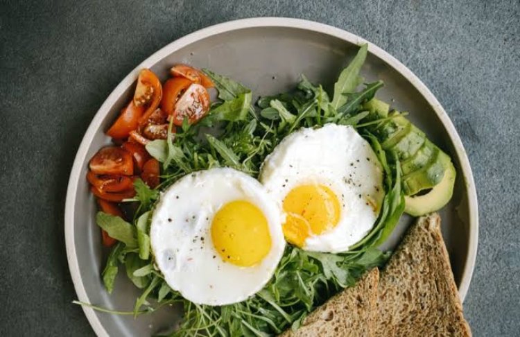 Ternyata Ini Waktu Terbaik Sarapan dan Makan Malam untuk Hilangkan Lemak Perut