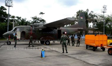 Tabur 9.200 Kg Garam di Langit Riau untuk Hujan Buatan Atasi Karhutla Riau