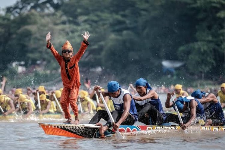 Tarian Bocah Pacu Jalur Mendunia Lewat Aura Farming