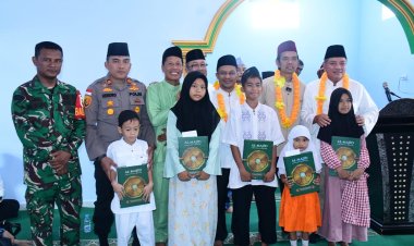 Wabup Bengkalis Dampingi UAS Resmikan Musala Al Awwal Parit Bangkong