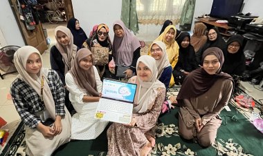 Mahasiswa KKN-MAs Kelompok 100 UMRI Sosialisasi Pencegahan Stunting dan DAGUSIBU di Desa Rawang Kao Barat