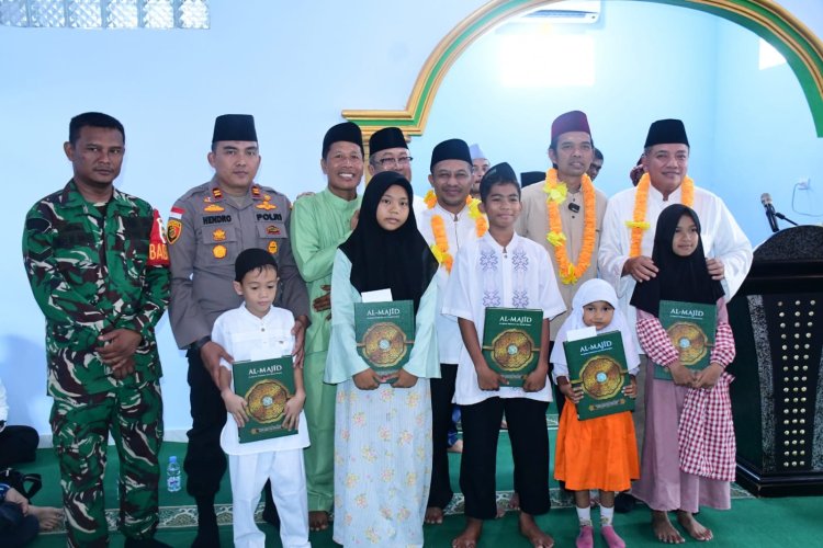 Wabup Bengkalis Dampingi UAS Resmikan Musala Al Awwal Parit Bangkong