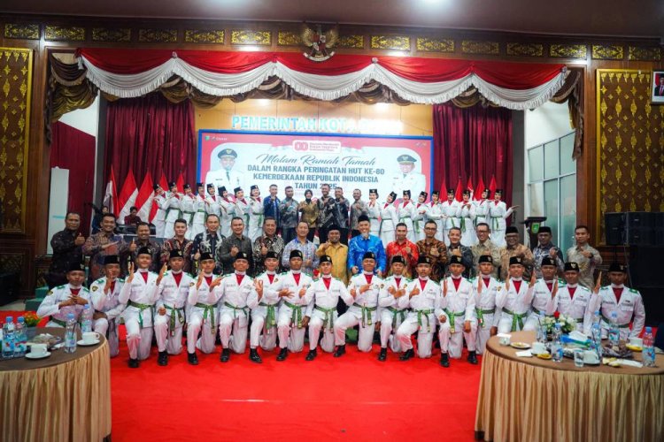 Berharap Jadi Inspirasi Para Pemuda, Wali Kota Dumai H Paisal Apresiasi Pelatih dan Anggota Paskibraka