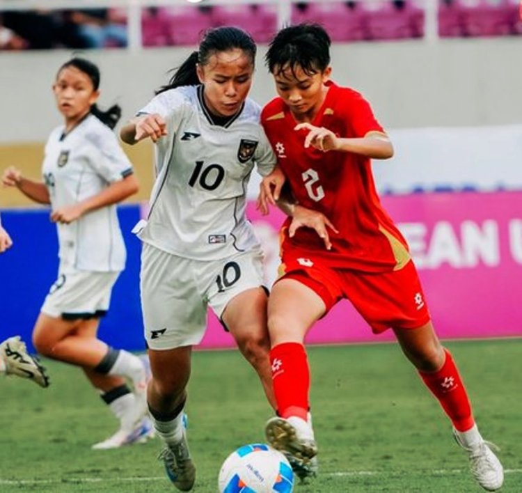 Hasil Timnas Putri U-16 Indonesia vs Vietnam 7-8, Piala AFF Wanita U-16 2025, Vivi Vera Menangis Gagal Eksekusi Penalti