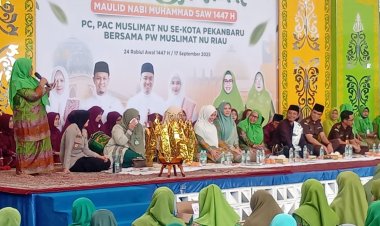 Muslimat NU Riau Rayakan Maulid Nabi dengan Gebyar Sholawat Bersama Istri Walikota Pekanbaru