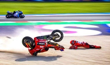 Marc Marquez 'Babak Belur Kena Cemooh Usai Crash di Sprint Race MotoGP San Marino 2025