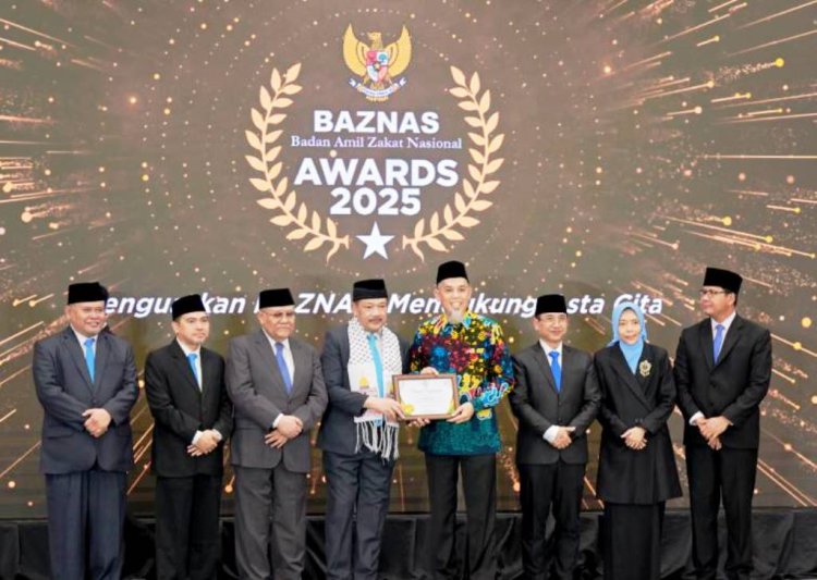 Wali Kota Dumai Paisal Terima Penghargaan BAZNAS Awards 2025, Kepala Daerah Pendukung Gerakan Zakat Indonesia