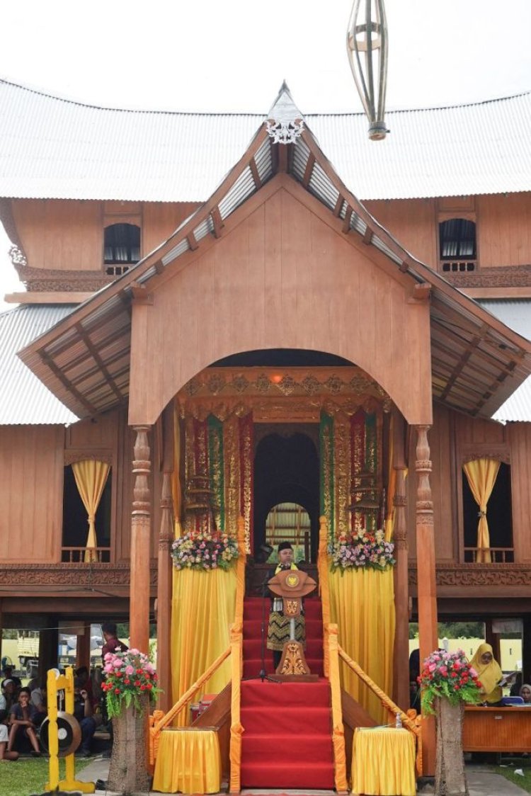 Gubri Abdul Wahid Resmikan Istana Kerajaan Rokan, untuk Pengembangan Destinasi Wisata Budaya
