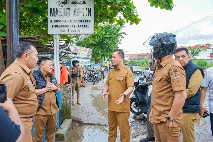 Jalan Rusak di Pekanbaru, Ada yang 10-20 Tahun tak Pernah Diperbaiki, Pemko Sudah Tutup 1.000 Lubang