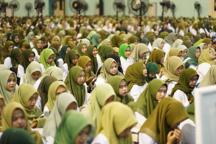 5.988 Mahasiswa Baru UIR Ikuti Kuliah Perdana tahun ajaran 2025/2026