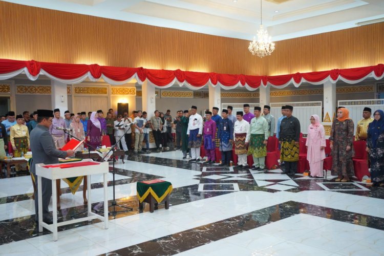 Sekdaprov Riau Lantik Pejabat Eselon II dan Administrator, Syahrial Abdi: Penempatan Jabatan Tidak Ditentukan Kedekatan, Tapi Kinerja