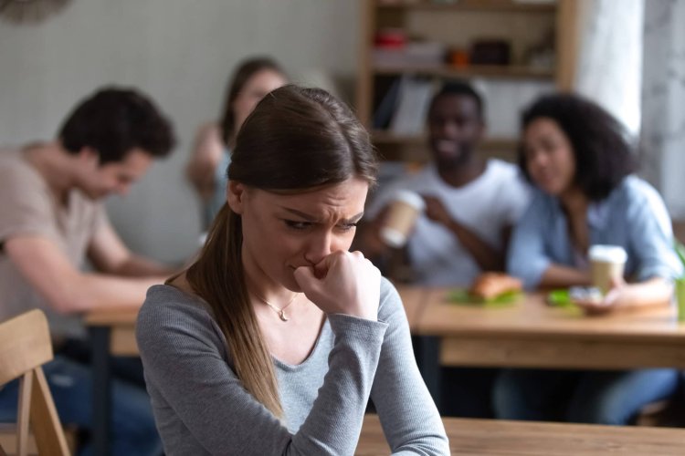 Selain Introvert-Ekstrovert, Ternyata Ada Kepribadian Bernama Otrovert! Seperti Apa?