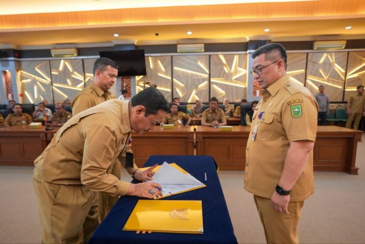 Gubernur Riau Abdul Wahid Tunjuk 19 Plt Kepala OPD, Sekdaprov Minta Aset Milik OPD Dikembalikan