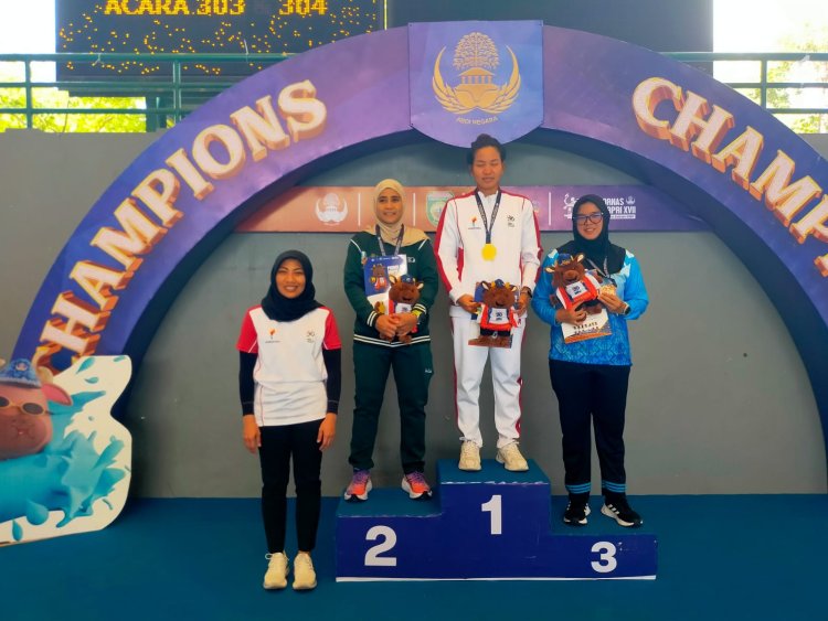 Yessy Venisia Yosaputra Raih Medali Emas Ketiga Nomor 50 Meter Gaya Bebas Putri di Pornas Korpri XVII Tahun 2025