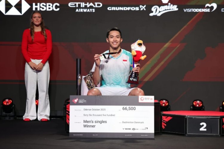 Jonatan Christie Raih Juara Denmark Open 2025, Kalahkan Shi Yu Qi dengan Skor 13-21, 21-15, 21-15
