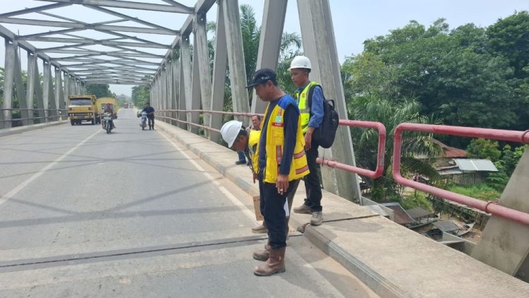 BPJN Riau Turunkan Tim Cek Kondisi Jembatan Siak II, Suara Dentuman Saat Macet di Jembatan Viral di Media Sosial