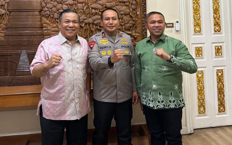 Kapolda Riau Bantah Perpecahan Gubri Abdul Wahid dan Wagubri SF Hariyanto, Irjen Herry Heryawan: Ini Sama Saya Ngumpul Bertiga