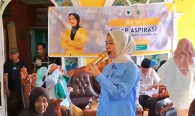 Reses di Sinaboi Rohil, Ketua Fraksi Golkar DPRD Riau Nalladia Ayu Rokan Serap Aspirasi Masyarakat