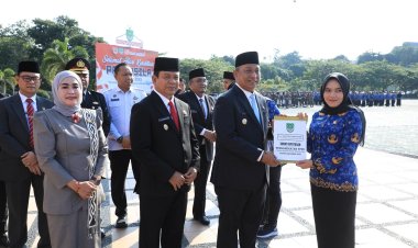 Bupati Rohul Serahkan SK PPPK Tahap II Tahun Anggaran 2024 di Moment Hari Kesaktian Pancasila