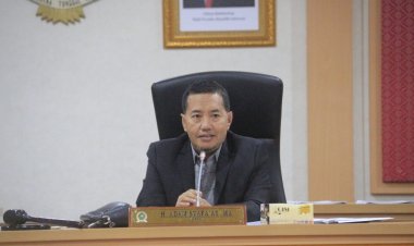 Banjir di Kompleks Masjid Islamic Center Rohul, Anggota DPRD Riau Adam Syafaat Minta Pemkab Benahi Drainase