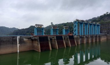 Tinggi Air Waduk PLTA Koto Panjang Kampar Sudah Berangsur Turun