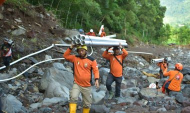 PKS Riau Bantu Ketersediaan Air Bersih untuk Masyarakat Terdampak Bencana Sumbar