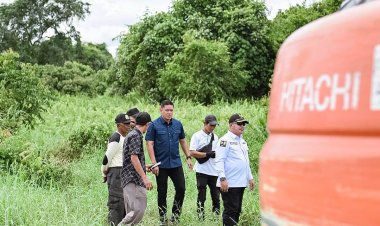 Atasi Banjir di Pekanbaru, Dinas PUPR Normalisasi Parit Jalan Labersa Sepanjang 3 Km