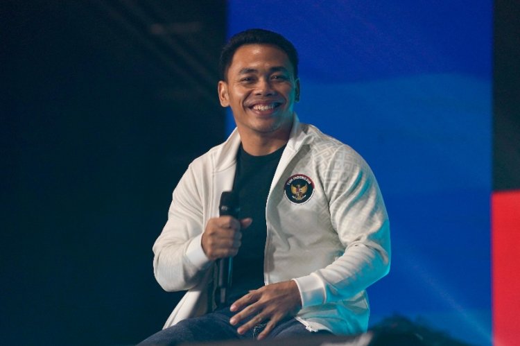 Lifter Eko Yuli Irawan Ajak Atlet Junior Nikmati Proses Menjadi Juara, Beri Motivasi dalam Olympian Talk Show ISS 2025