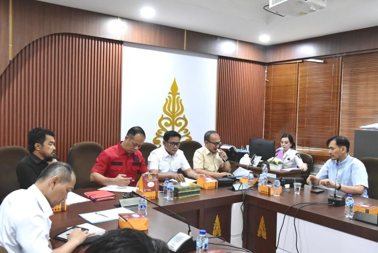 Komisi I DPRD Pekanbaru Minta Tinjau Ulang Sejumlah Ketentuan di Perwako RT dan RW, Gelar Rapat Kerja Bersama Asisten I Setdako 