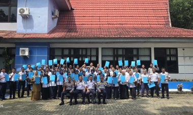 Kadishub Kuansing Serahkan SPMT kepada 54 orang PPPK