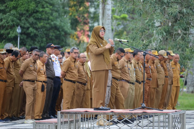 Berulangtahun, Enam ASN Siak Dapat Kejutan dari Bupati