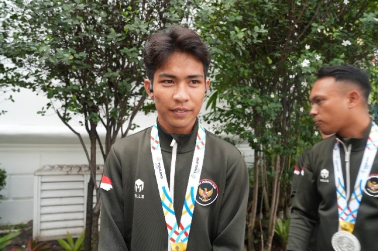 Vicky Tahumil Junior Atlet Tinju Indonesia Akan Gunakan Uang Bonus Medali Emas SEA Games 2025 Thailand untuk Modal Usaha