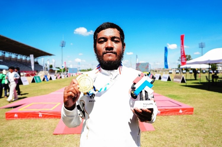 Ken Swagumilang Atlet Para Panahan Indonesia Berhasil Raih Emas ASEAN Para Games 2025 Thailand, Kalahkan Comsan Singpirom