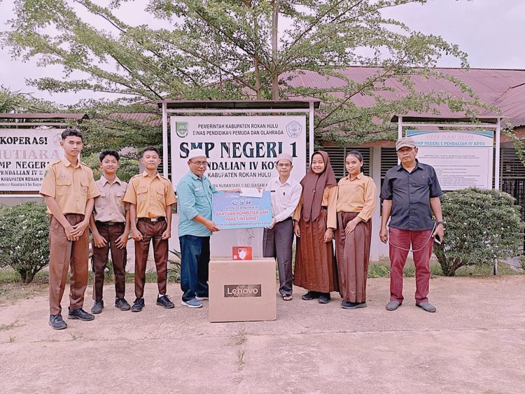 PTPN IV Regional III Perkuat Ekonomi dan Pendidikan di Rokan Hulu, Total Salurkan Rp2,4 M Program TJSL